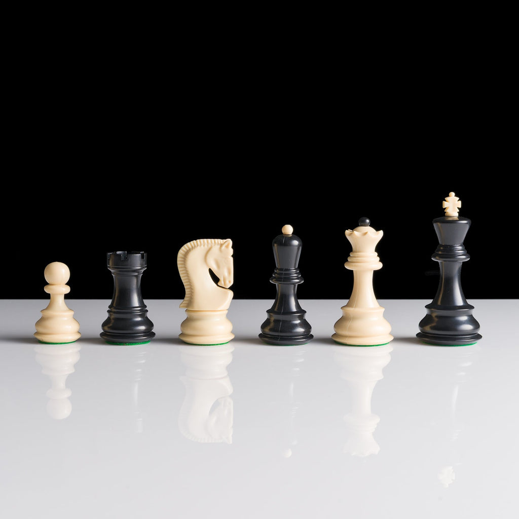 Black & White Chess Pieces - Zagreb Style - King Height 95mm
